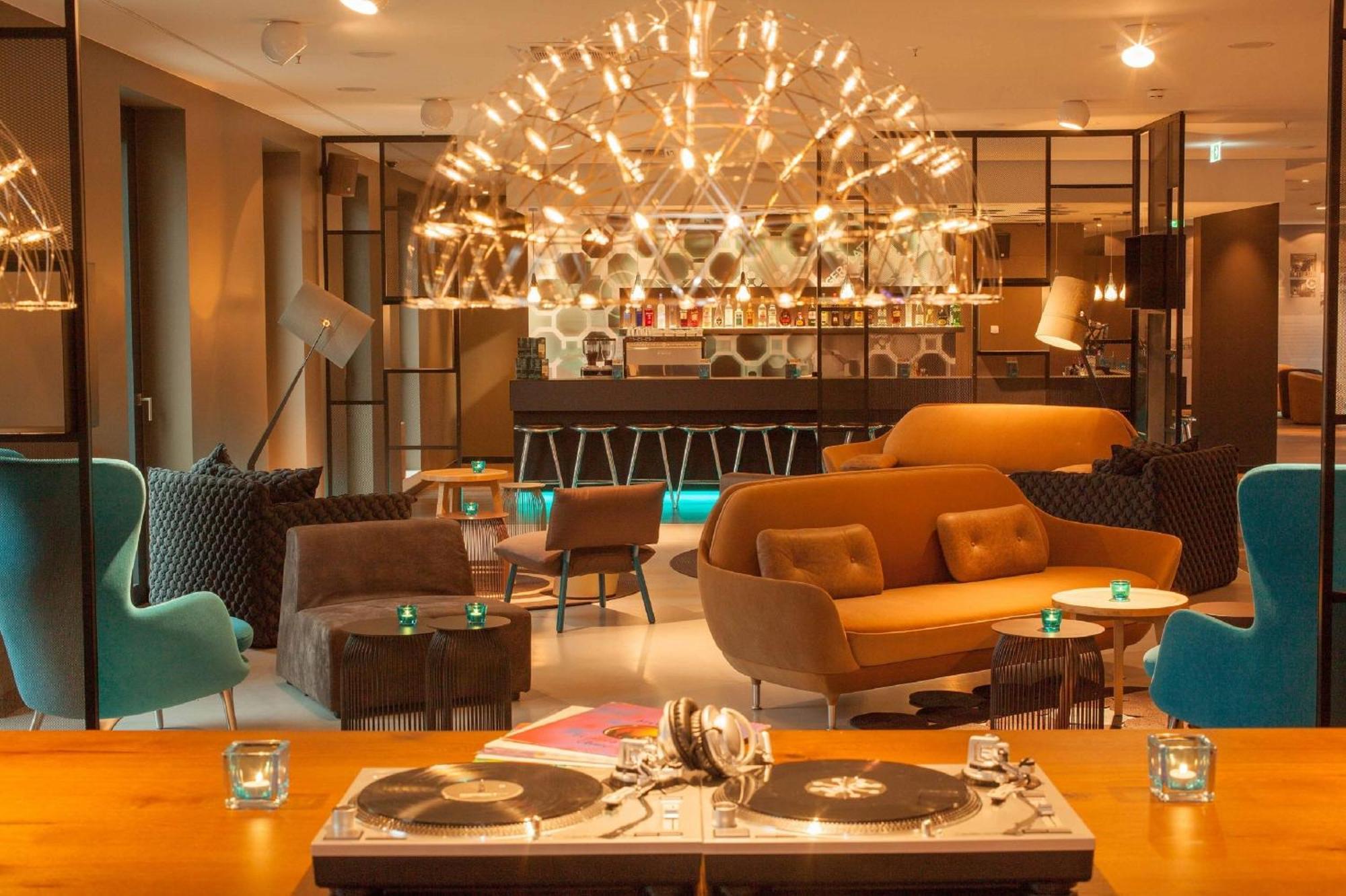 Motel One Berlin-Potsdamer Platz Bagian luar foto