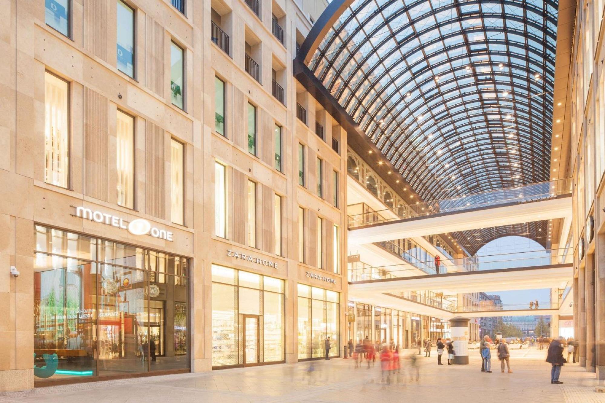 Motel One Berlin-Potsdamer Platz Bagian luar foto
