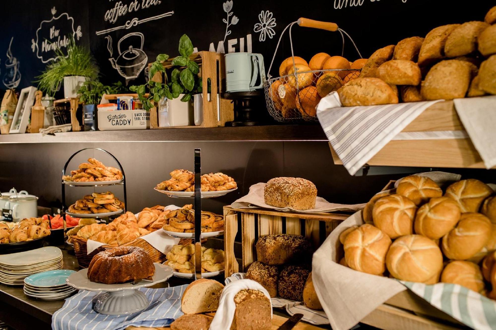 Motel One Berlin-Potsdamer Platz Bagian luar foto